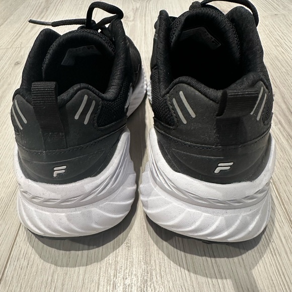 Fila Black Running Shoes Sneakers Women Size 7 - Picture 2 of 8